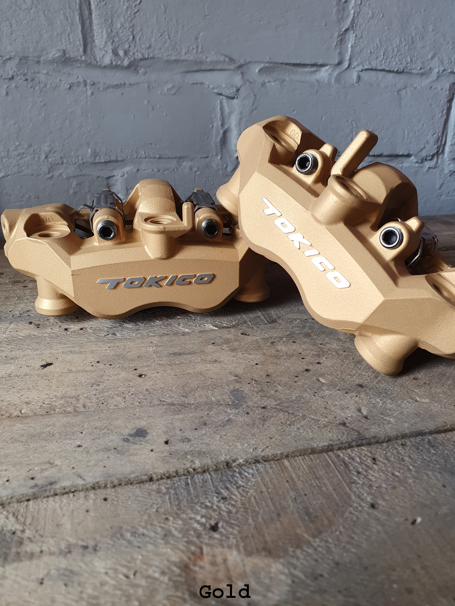 NNN(4ポット） Tokico 4 Pot Radial Kawasaki Calipers (pair) - Ragged Moto