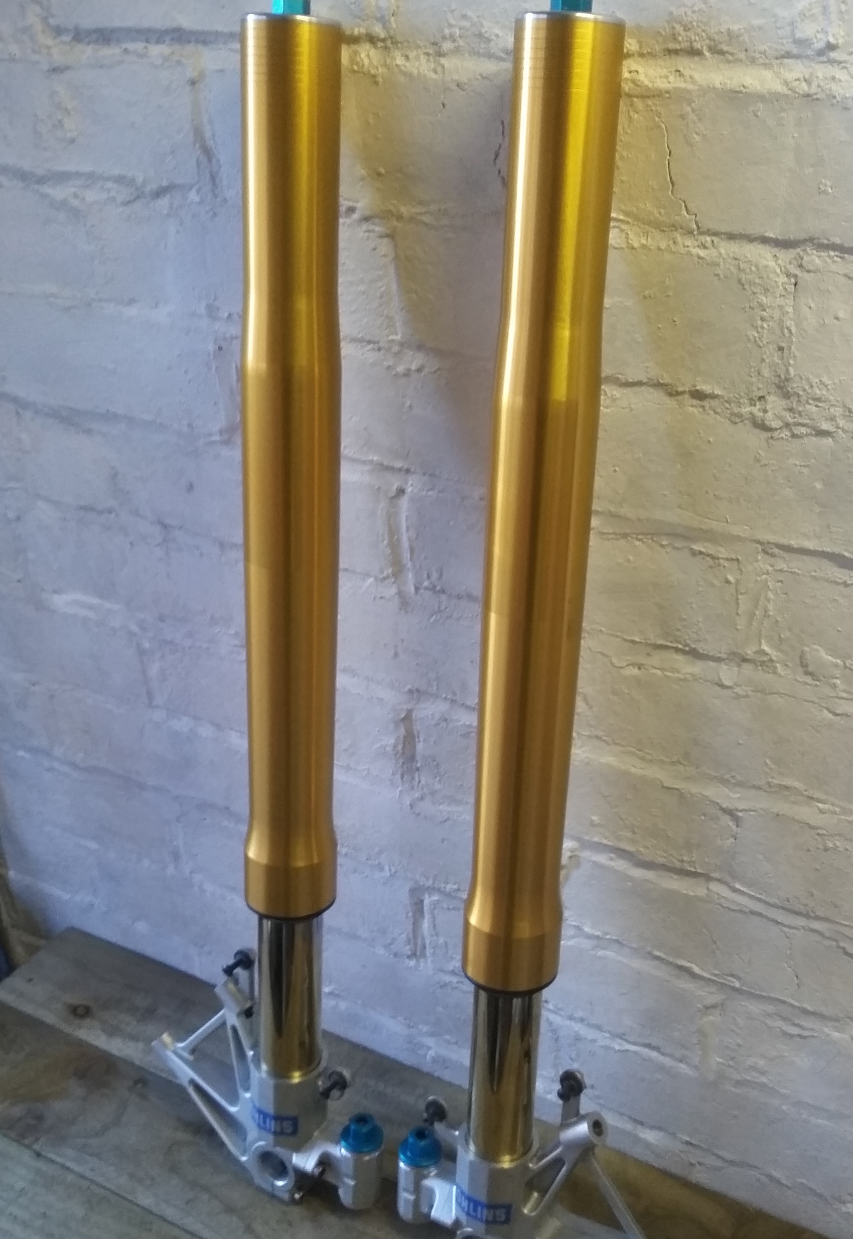 Motorcycle Forks Service / Seal Replacement